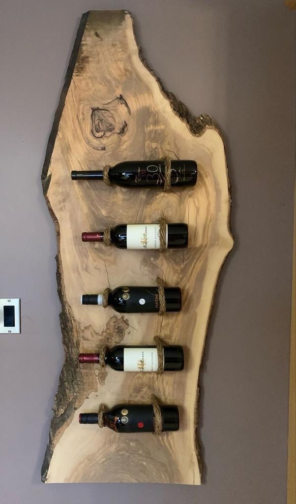 Maak uw eigen decoratie wijnrek van een stoere boomstamplank, Huis en Inrichting, Woonaccessoires | Wijnrekken, Nieuw, Minder dan 50 cm