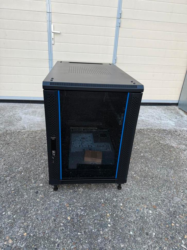 19 inch Serverrack / Patchkast – Zo goed als nieuw, Computers en Software, Serverkasten, Zo goed als nieuw, Ophalen of Verzenden