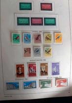 Suriname 1966 - 1975, Postzegels en Munten, Postzegels | Volle albums en Verzamelingen, Ophalen of Verzenden, Buitenland