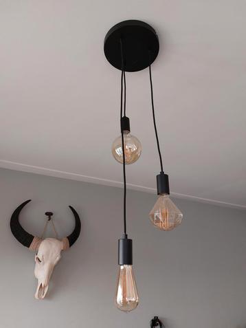 Moderne hanglamp met 3 lampen beschikbaar voor biedingen