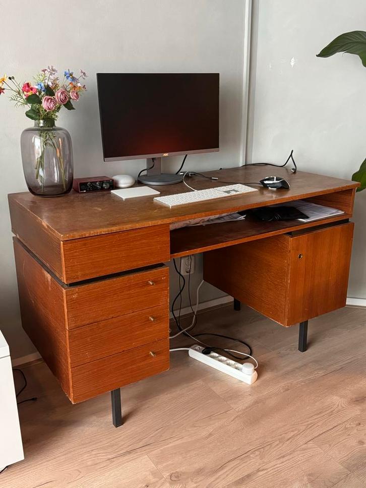 Vintage bureau met opbergruimte en 4 lades, Huis en Inrichting, Bureaus, Gebruikt, Bureau, Ophalen