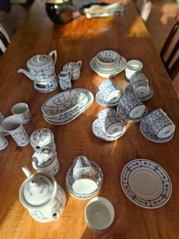 Blauw Saks Servies in Goede Staat, Huis en Inrichting, Keuken | Servies, Zo goed als nieuw, Compleet servies, Overige stijlen