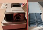 Prestinox dia projector met twee dia sledes in opbergbox, Audio, Tv en Foto, Diaprojectors, Ophalen of Verzenden, Gebruikt