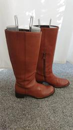 Miu Miu boots, Kleding | Dames, Schoenen, Miu Miu, Ophalen of Verzenden, Hoge laarzen, Zo goed als nieuw