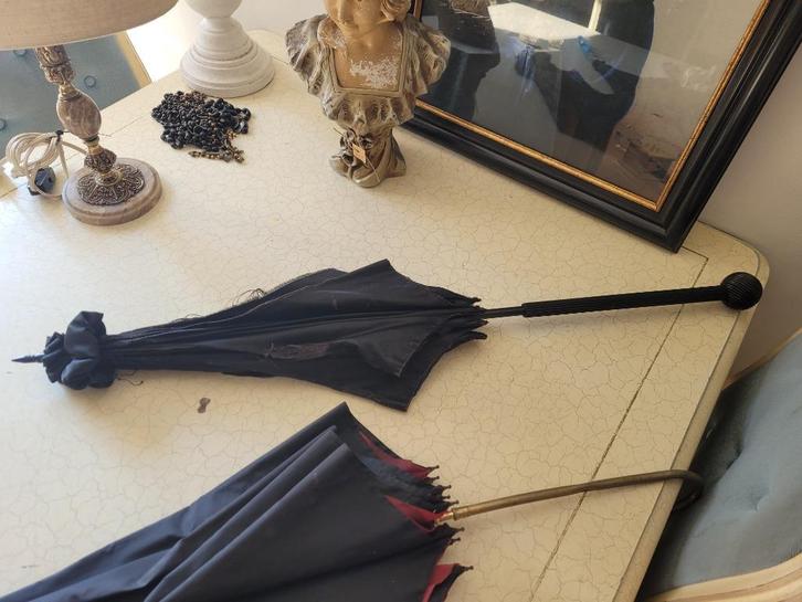 Antieke zwarte paraplu parasol, Antiek en Kunst, Curiosa en Brocante, Ophalen of Verzenden
