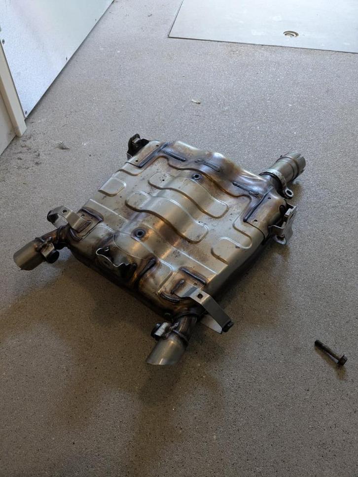 Suzuki GSR600 2006 uitlaat origineel, Motoren, Onderdelen | Suzuki, Gebruikt, Ophalen of Verzenden