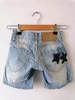Vingino korte broek jeans short met sterren, maat 8 =122/128, Kinderen en Baby's, Kinderkleding | Maat 122, Meisje, Gebruikt, Ophalen of Verzenden