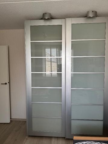 Kledingkast 2 schuifdeuren met RAL Mobel product - afbeelding 3