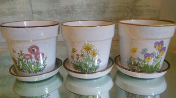 3 Vintage bloempotten botanica porselein 13cm beschikbaar voor biedingen