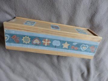 bijzonder en uniek: stevig wijnkistje  beschikbaar voor biedingen