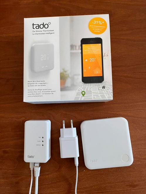 Tado slimme thermostaat met bridge, Doe-het-zelf en Verbouw, Thermostaten, Zo goed als nieuw, Slimme thermostaat, Ophalen