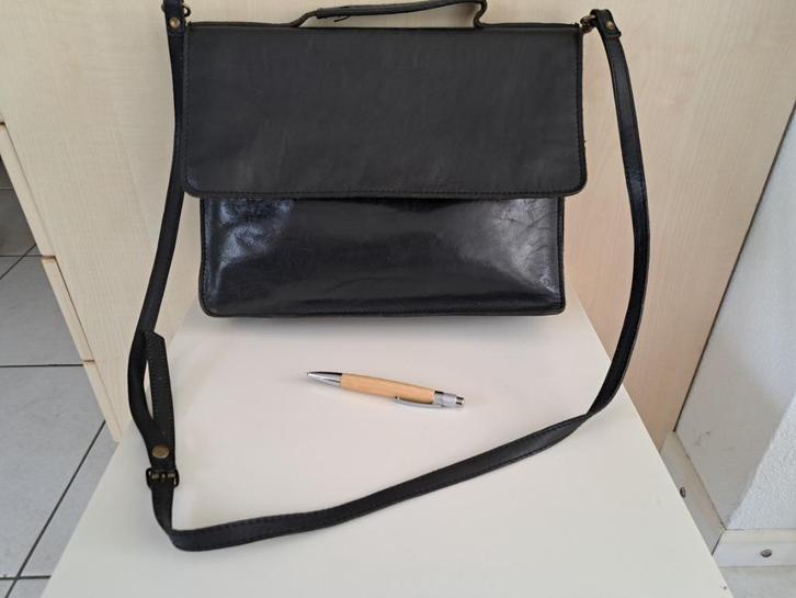 Leren damestas/aktetas donkerblauw MyLady, Sieraden, Tassen en Uiterlijk, Tassen | Damestassen, Zo goed als nieuw, Handtas, Blauw