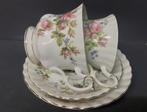 Royal Albert Moss Rose, Antiek en Kunst, Ophalen of Verzenden