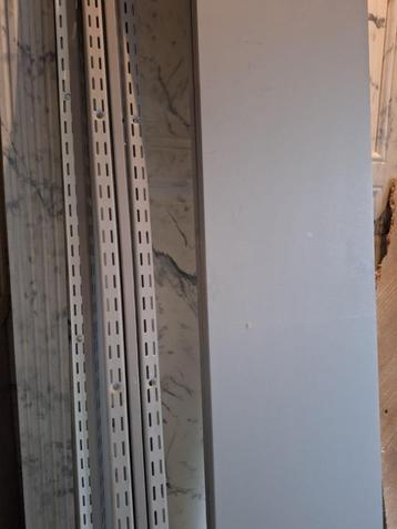 ijzer kast systeem beschikbaar voor biedingen