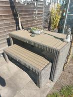 P&R Design Tuinset - Tafel met 2 Bankjes, Tuin en Terras, Ophalen, Zo goed als nieuw, Rechthoekig, Wicker