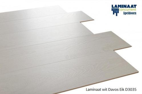 Laminaat Wit Davos Eik D3035 24cm brede 4V-groev €14,95p/m2, Huis en Inrichting, Stoffering | Vloerbedekking, Nieuw, Laminaat
