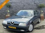 Alfa Romeo 164 3.0 V6 -LEDER- Apk (03-04-2026) *INRUIL MOGEL, Auto's, Alfa Romeo, Origineel Nederlands, Te koop, 5 stoelen, 1400 kg