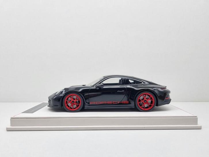 Ivy Merit
Porsche 911 (992) S/T
1/15 1:18 Nieuw, Hobby en Vrije tijd, Modelauto's | 1:18, Nieuw, Auto, Ophalen of Verzenden