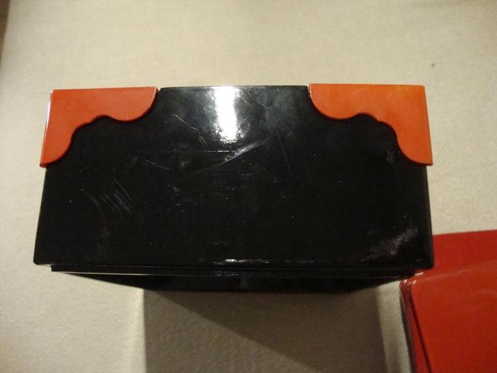 Georges Briard Postmoderne onderzetters rood zwart, Huis en Inrichting, Woonaccessoires | Onderzetters, Gebruikt, Overig, Ophalen of Verzenden