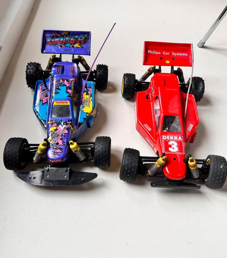Kyosho Lazer 2000 RC buggy set – 2 auto’s + onderdelen, Hobby en Vrije tijd, Modelbouw | Radiografisch | Auto's, Gebruikt, Ophalen of Verzenden