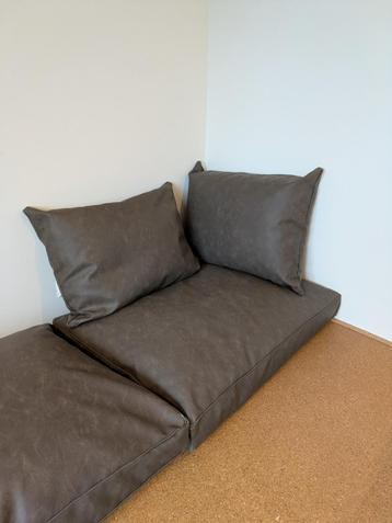 Zit kussenset (skaileer) lounge beschikbaar voor biedingen
