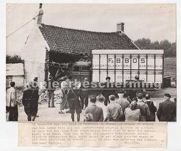 Persfoto ongeval vrachtwagen Fa. B. Bos Overschie slachterij beschikbaar voor biedingen