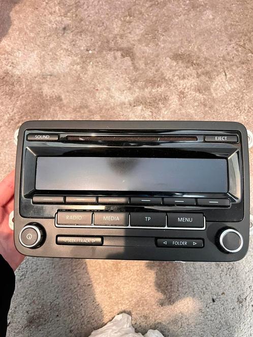 Zwarte originele RCD 310 autoradio, Auto diversen, Autoradio's, Zo goed als nieuw, Ophalen of Verzenden