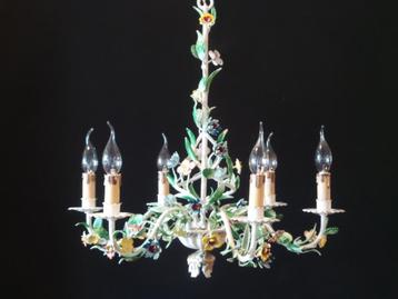 taliaanse metalen kroonluchter, heeft gekleurde roosjes  beschikbaar voor biedingen