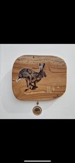 Mooie, sprekende houtkunst van Franse kunstenares. - De Haas, Ophalen