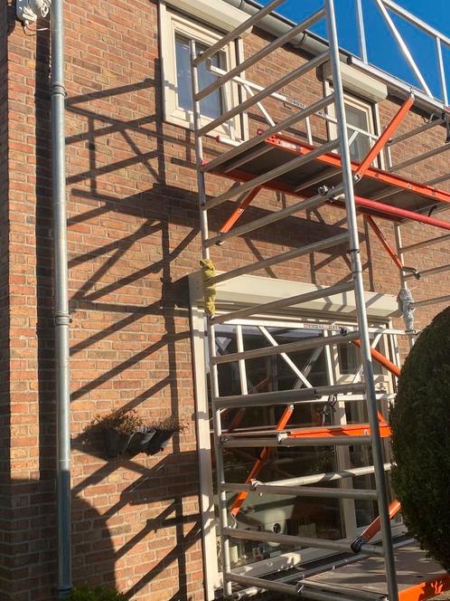STEIGER  TE HUUR., Doe-het-zelf en Verbouw, Steigers, Zo goed als nieuw, Rolsteiger of Kamersteiger, 5 meter of hoger, Ophalen of Verzenden