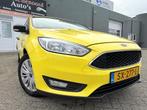 Ford Focus Wagon 1.5 TDCI Lease Edition 6 bak met trekhaak e, Stof, Gebruikt, Electronic Stability Program (ESP), Origineel Nederlands
