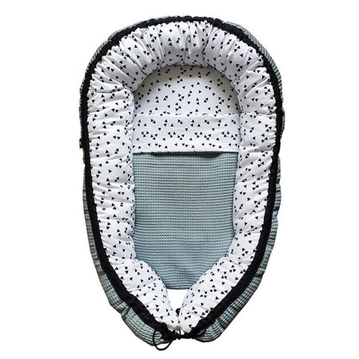 Babynestje Babynest Triangel Oudgroen met Deken ANNIdesign, Kinderen en Baby's, Babywiegjes en Ledikanten, Nieuw, Overige typen