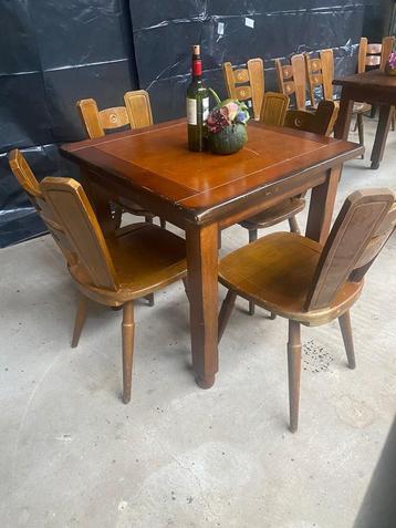 Café Meubilair Set - Tafel & Stoelen beschikbaar voor biedingen