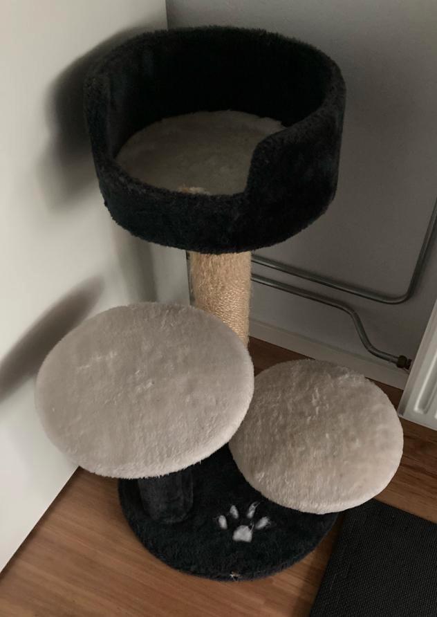Krabmeubel voor kitten of kleine kat met 3 Torens, Dieren en Toebehoren, Krabmeubelen, Gebruikt, Krabpaal, Ophalen