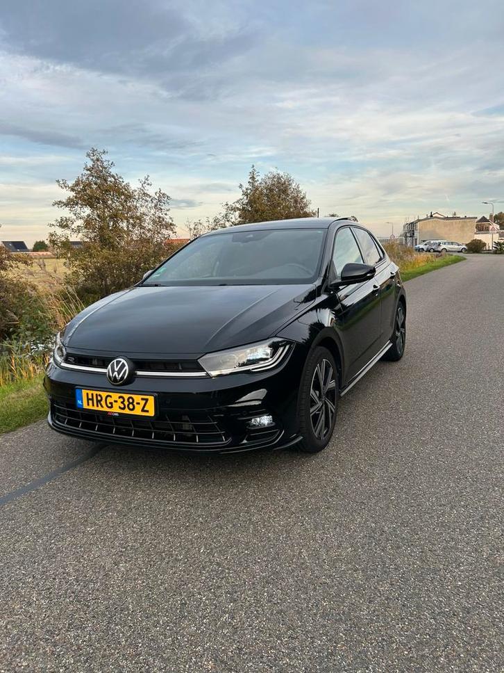 Volkswagen Polo 1.0 TSI 110pk Dsg-7 2022 Zwart PANO, Auto's, Volkswagen, Particulier, Benzine, Hatchback, Automaat, Geïmporteerd