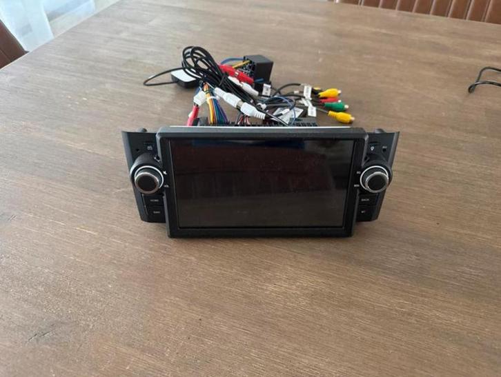Autoradio Fiat Punto (2010), Auto diversen, Autoradio's, Ophalen of Verzenden