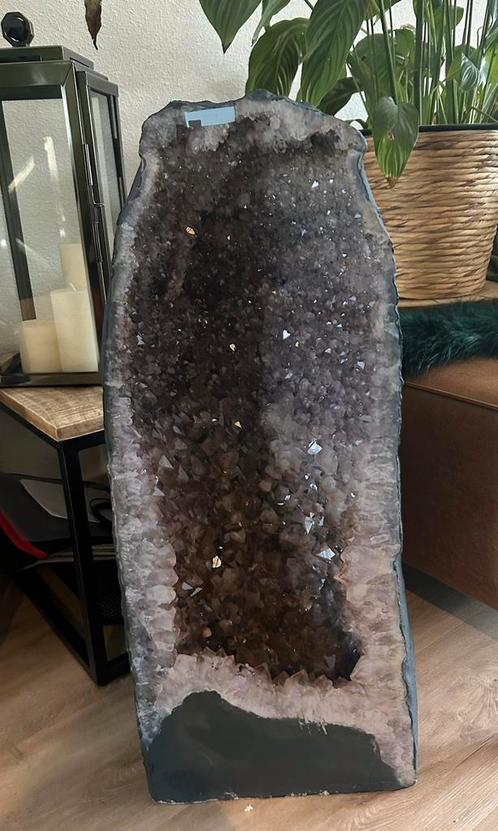 Grote Amethist Geode - 68.6 kg, Verzamelen, Mineralen en Fossielen, Mineraal, Ophalen