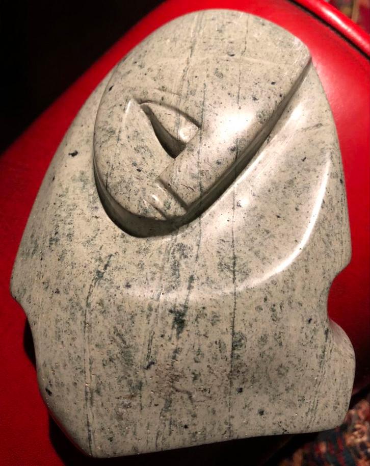 Abstracte Sculptuur - Serpentijn -C.Guwu (Lonely), Antiek en Kunst, Kunst | Niet-Westerse kunst, Ophalen of Verzenden