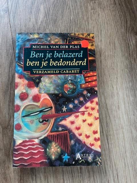 cabaret en humor "Ben je belazerd", Boeken, Humor, Zo goed als nieuw, Cabaret, Ophalen of Verzenden