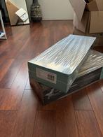 Laminaat donker bruin 8mm Merbau Chateau, Minder dan 10 cm, 50 tot 150 cm, Ophalen of Verzenden, Zo goed als nieuw