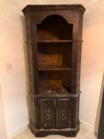 Afrikaanse hoekkast van hout met handgesneden decoraties, Ophalen, Gebruikt, 25 tot 50 cm, 50 tot 100 cm