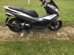 Honda PCX 150, 2017, Led verlichting, start/stop, 3905 KM., Motoren, Motoren | Honda, Scooter, Particulier, Minimaal motorrijbewijs A2