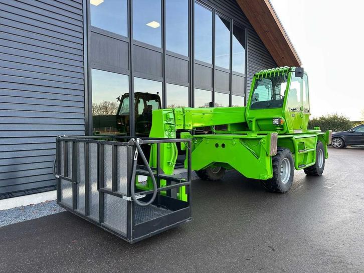 Merlo R30.16 Roterende Verreiker met Manbak TZG-62-V, Zakelijke goederen, Machines en Bouw | Kranen en Graafmachines, Verreiker