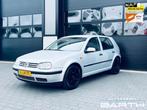 Volkswagen Golf 1.8-5V Highline | Airco | Automaat | NAP, Gebruikt, Zwart, 4 cilinders, Bedrijf