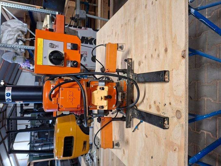 blum minipress scharnierboor, Doe-het-zelf en Verbouw, Overige Doe-het-zelf en Verbouw, Gebruikt, Ophalen