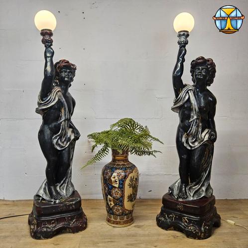 Set Blackamoor puti vloerlampen (resin) 2 barok stijl lampen, Huis en Inrichting, Lampen | Vloerlampen, Gebruikt, 100 tot 150 cm