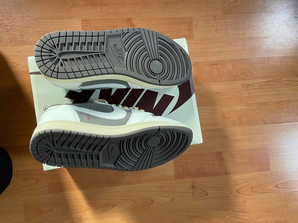 Nike Air Jordan 1 Low sneakers, Kleding | Heren, Schoenen, Ophalen of Verzenden, Nieuw, Wit, Sneakers of Gympen