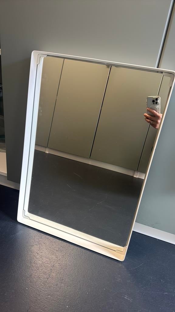 Ikea ennuden spiegel (58x40), Huis en Inrichting, Woonaccessoires | Spiegels, Ophalen, Minder dan 50 cm, Zo goed als nieuw, Minder dan 100 cm