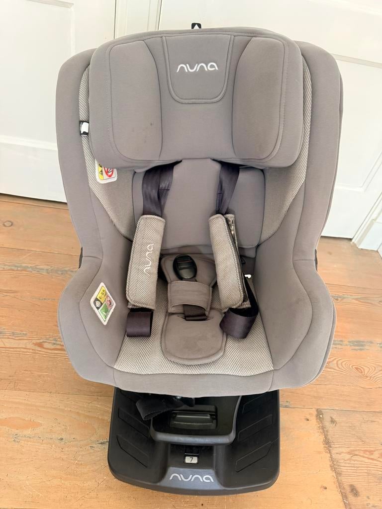 Autostoel Nuna Rebl plus met verkleiner, Verstelbare rugleuning, Zo goed als nieuw, Isofix, 0 t/m 13 kg
