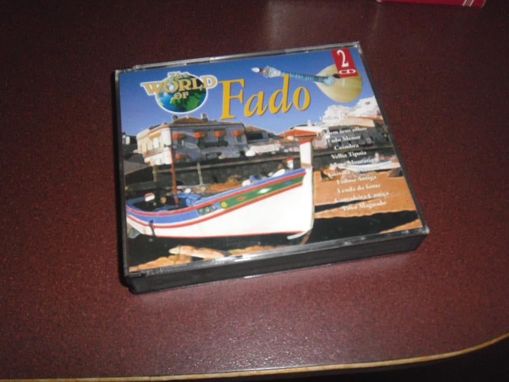2 cd box the world fado, Ophalen of Verzenden, Zo goed als nieuw, Overige soorten
